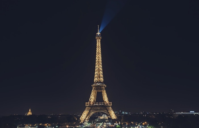 derechos autor iluminacion torre Eiffel